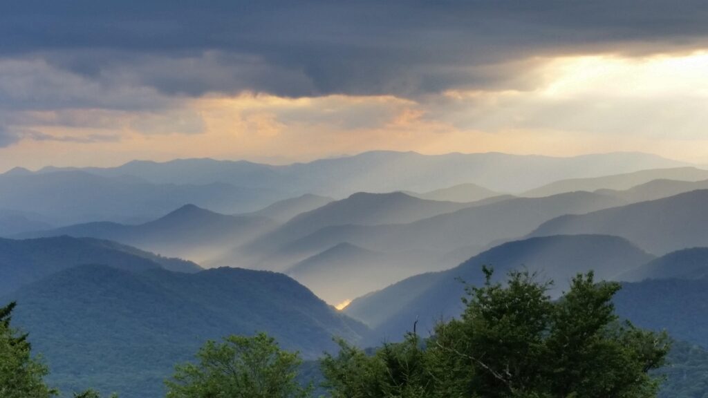 Top 10 Best Places to Backpack in the U.S